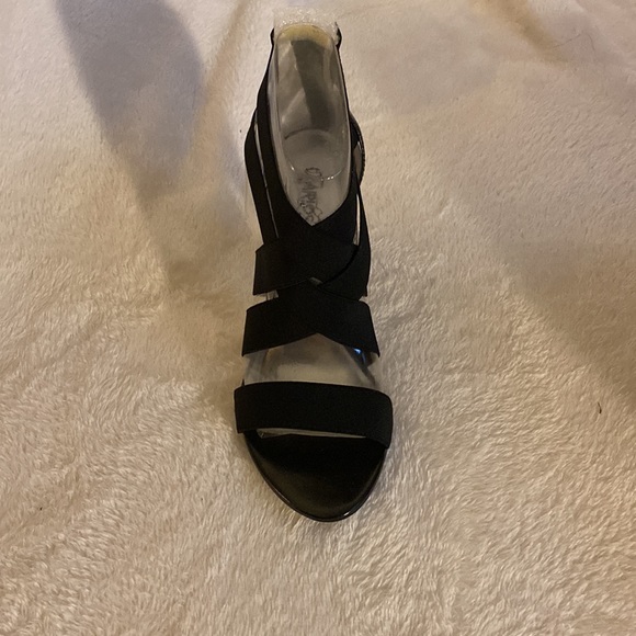 Black brand new never been worn. - Picture 4 of 5